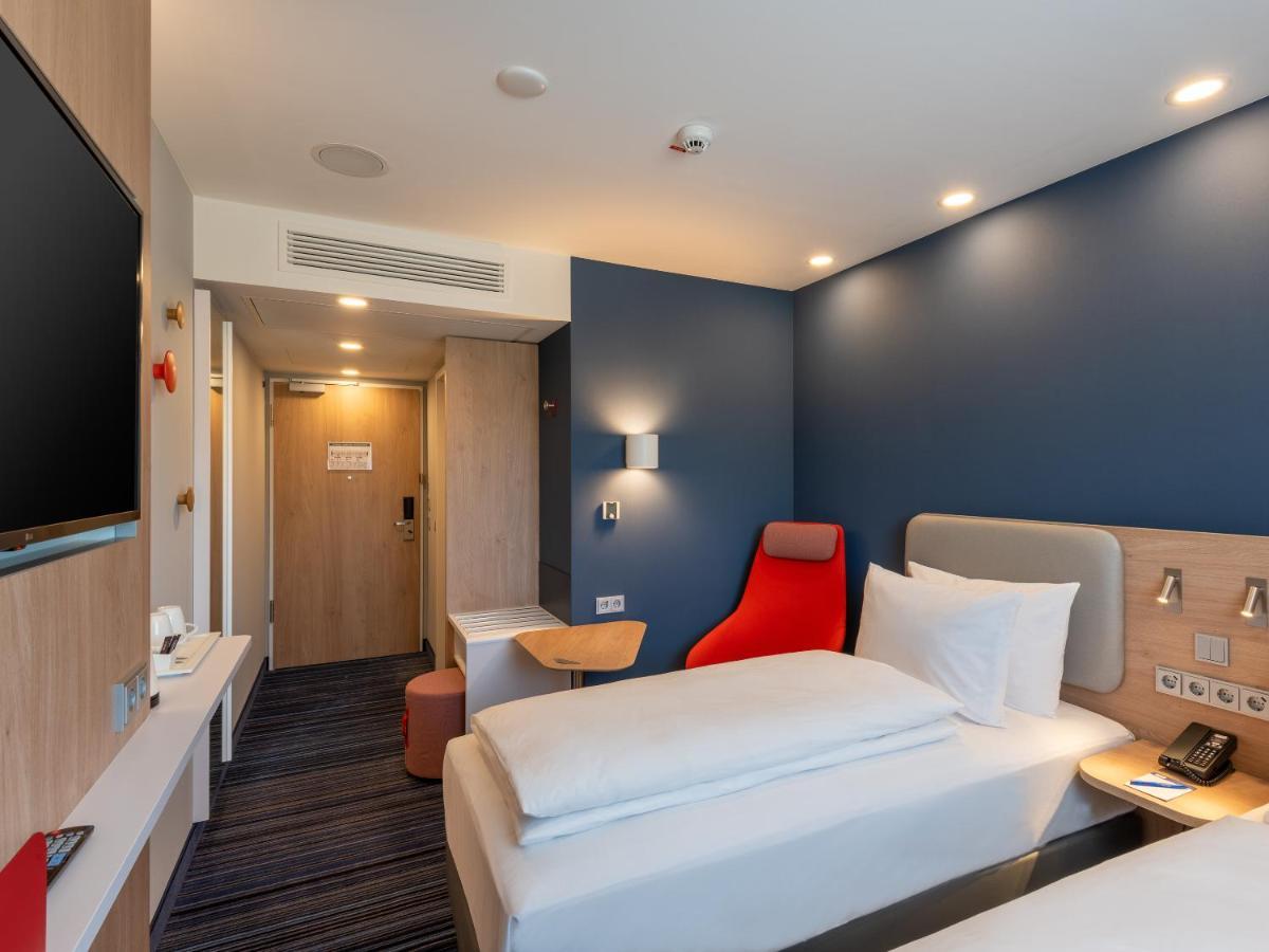 Holiday Inn Express - Hamburg South A7-As42 By Ihg 埃格斯托夫 外观 照片