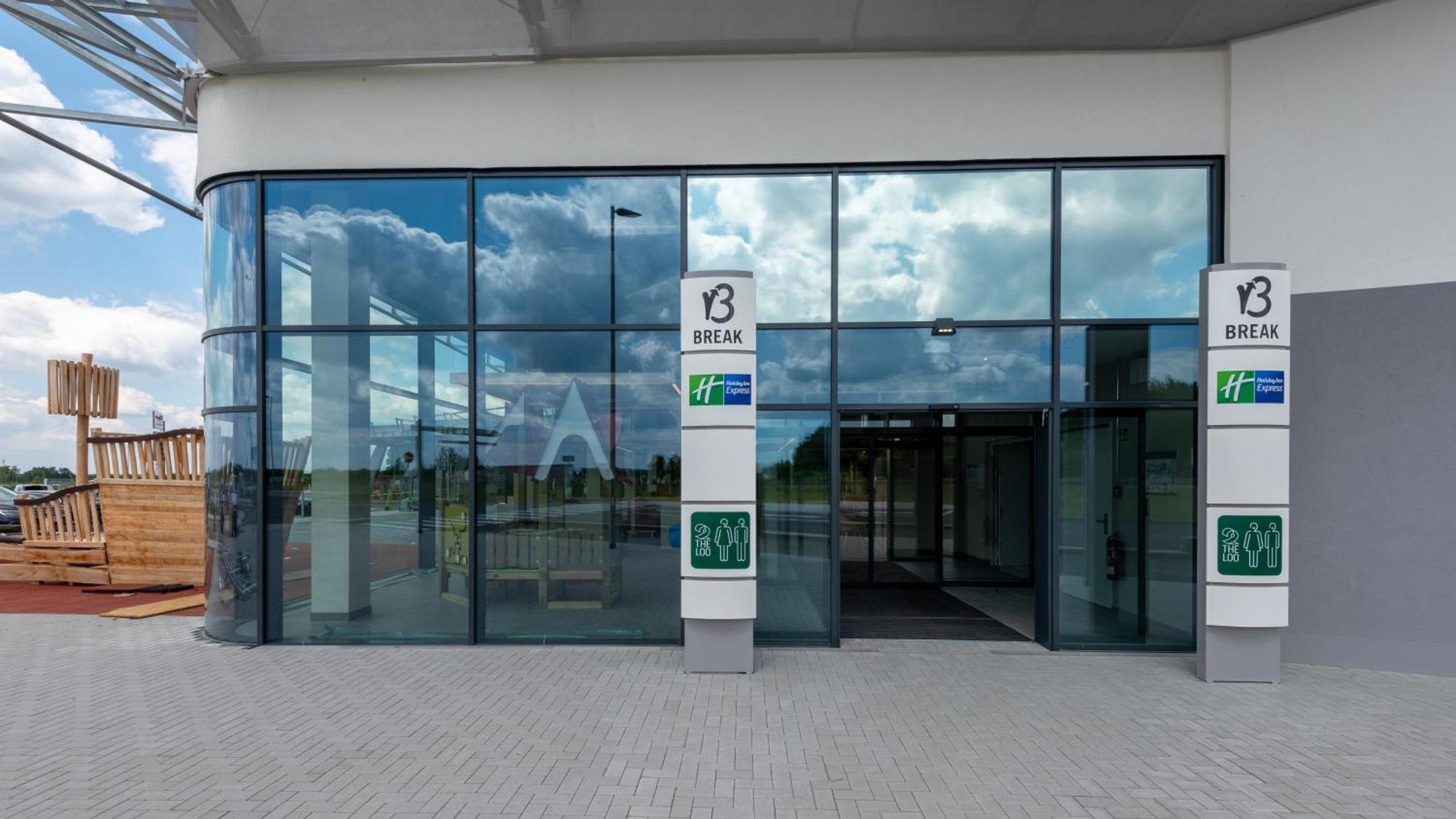 Holiday Inn Express - Hamburg South A7-As42 By Ihg 埃格斯托夫 外观 照片