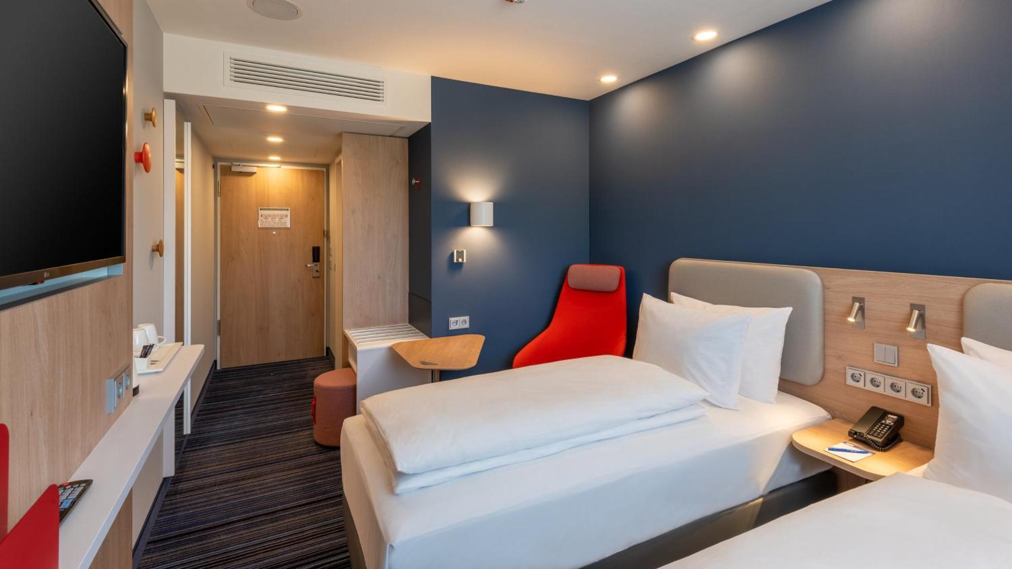 Holiday Inn Express - Hamburg South A7-As42 By Ihg 埃格斯托夫 外观 照片