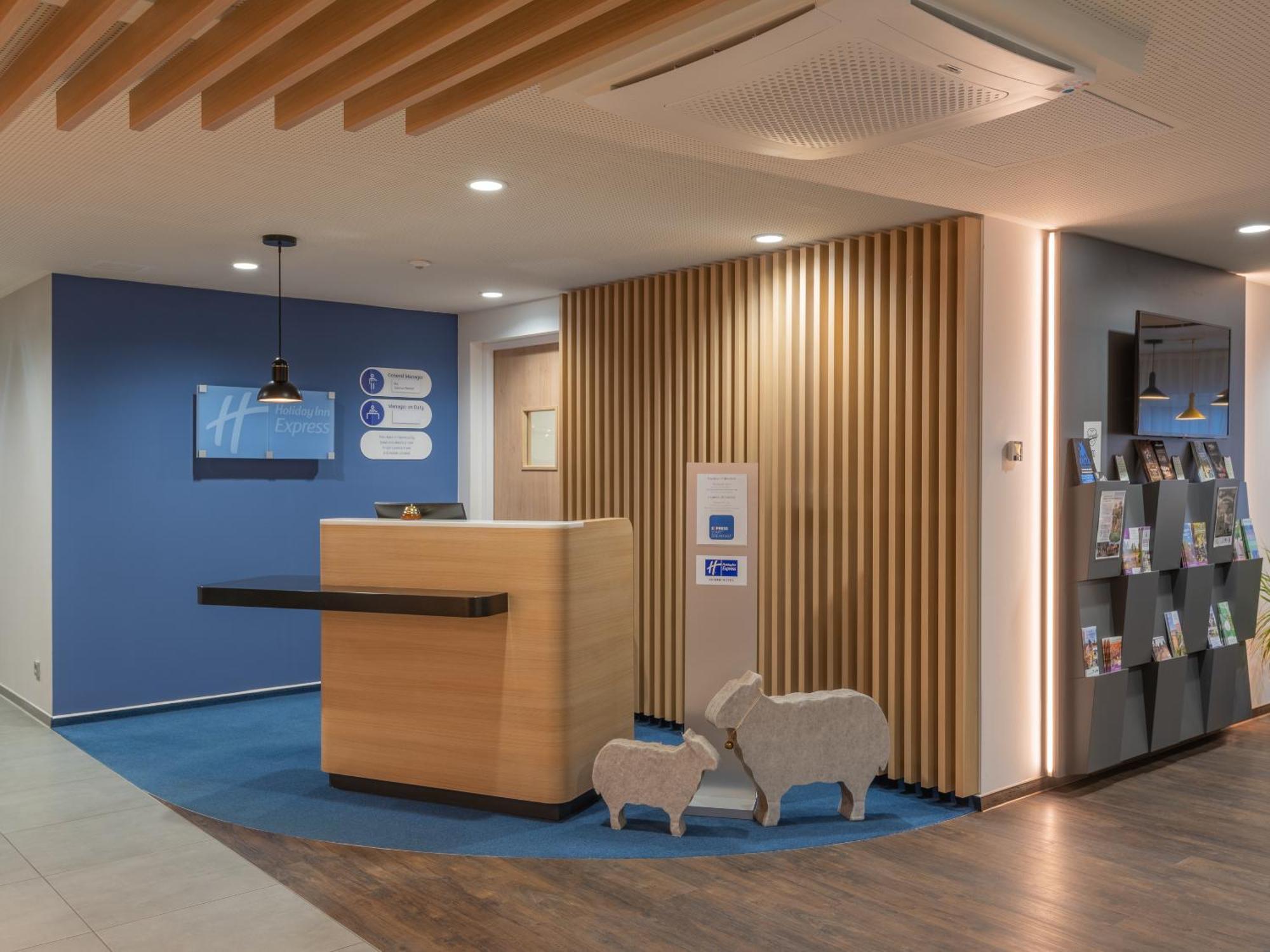 Holiday Inn Express - Hamburg South A7-As42 By Ihg 埃格斯托夫 外观 照片