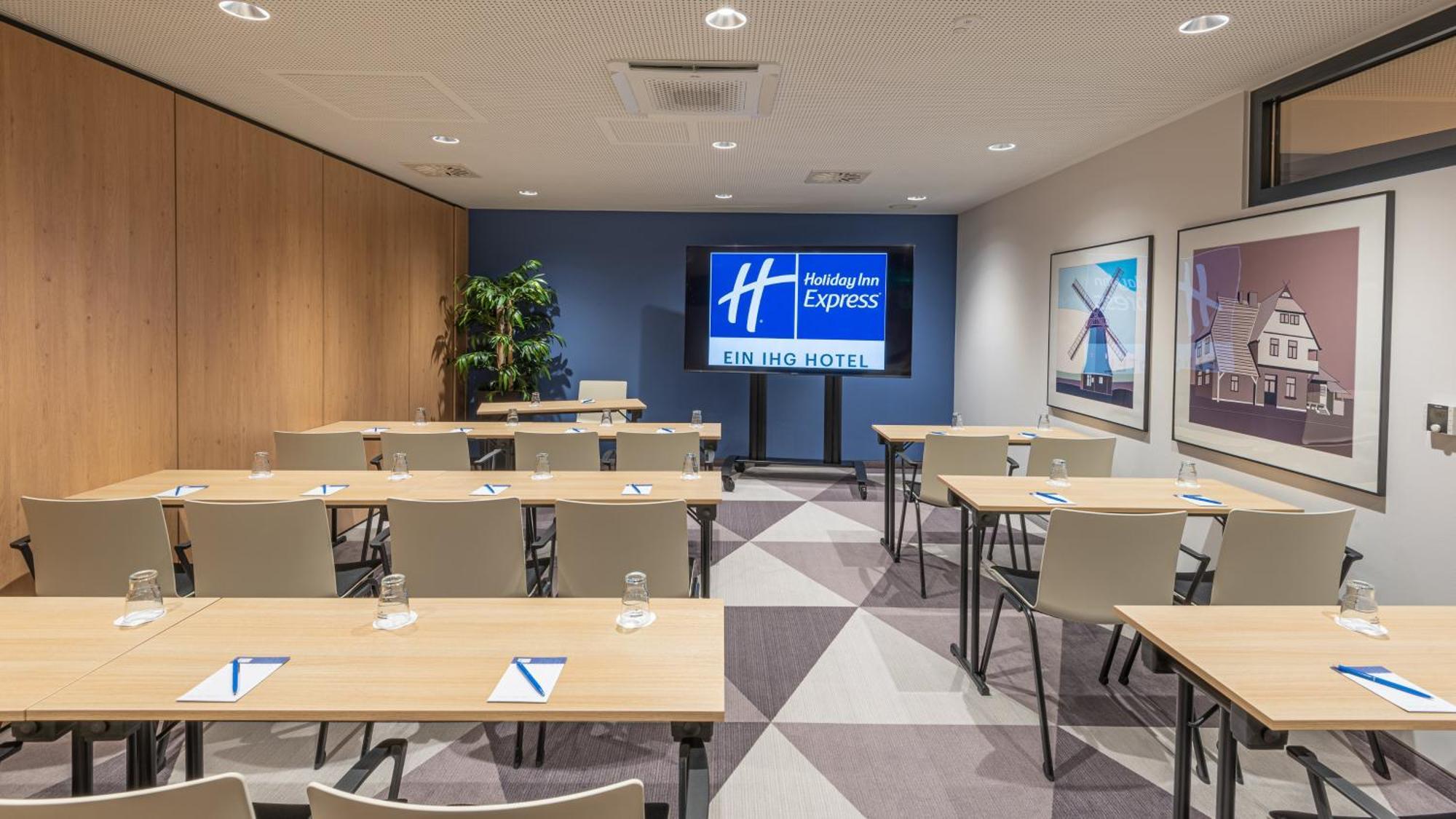 Holiday Inn Express - Hamburg South A7-As42 By Ihg 埃格斯托夫 外观 照片