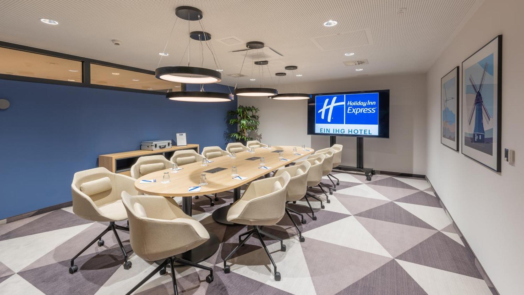 Holiday Inn Express - Hamburg South A7-As42 By Ihg 埃格斯托夫 外观 照片
